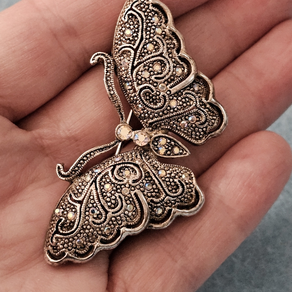 Antique-finished Butterfly Brooch  with Intricate Metalwork & Rhinestones